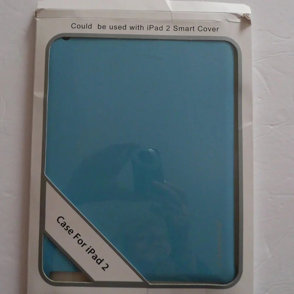 iPad  2 Lanword Hard Plastic Cover Case Protector